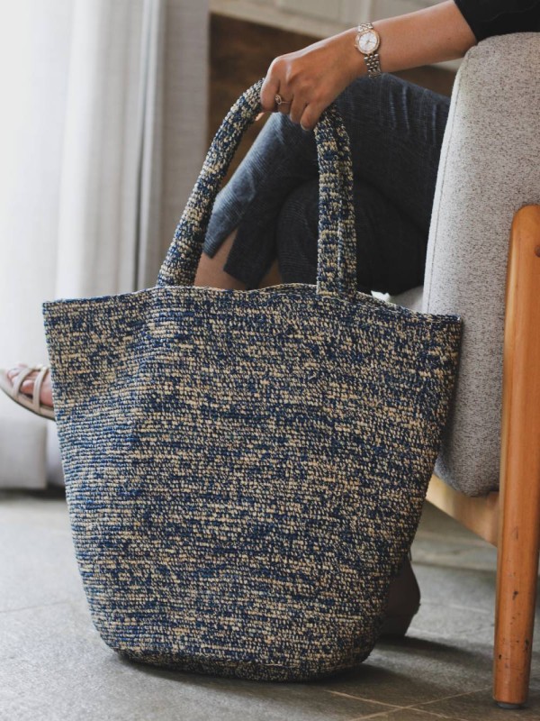 blue-tote