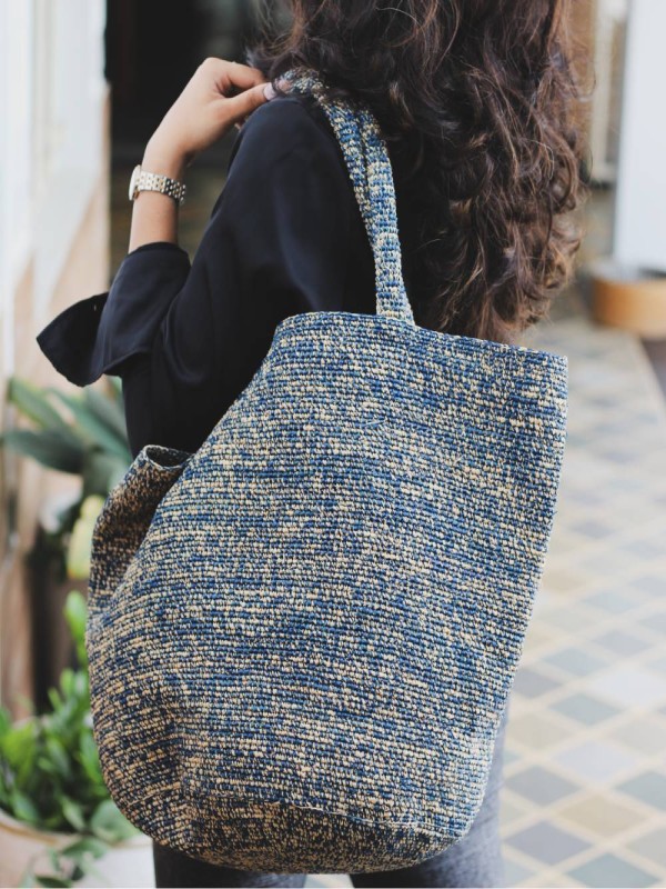 blue-tote